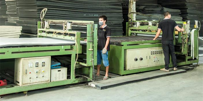 How to cut thck EVA foam sheet