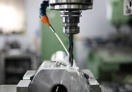 The difference between precision cnc parts processing and hardware parts processing