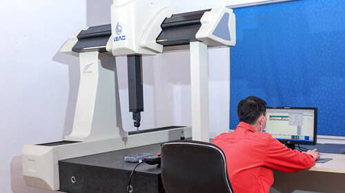 Three-dimensional testing room