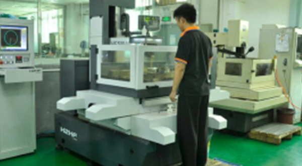 Plastic injection mold making work shop